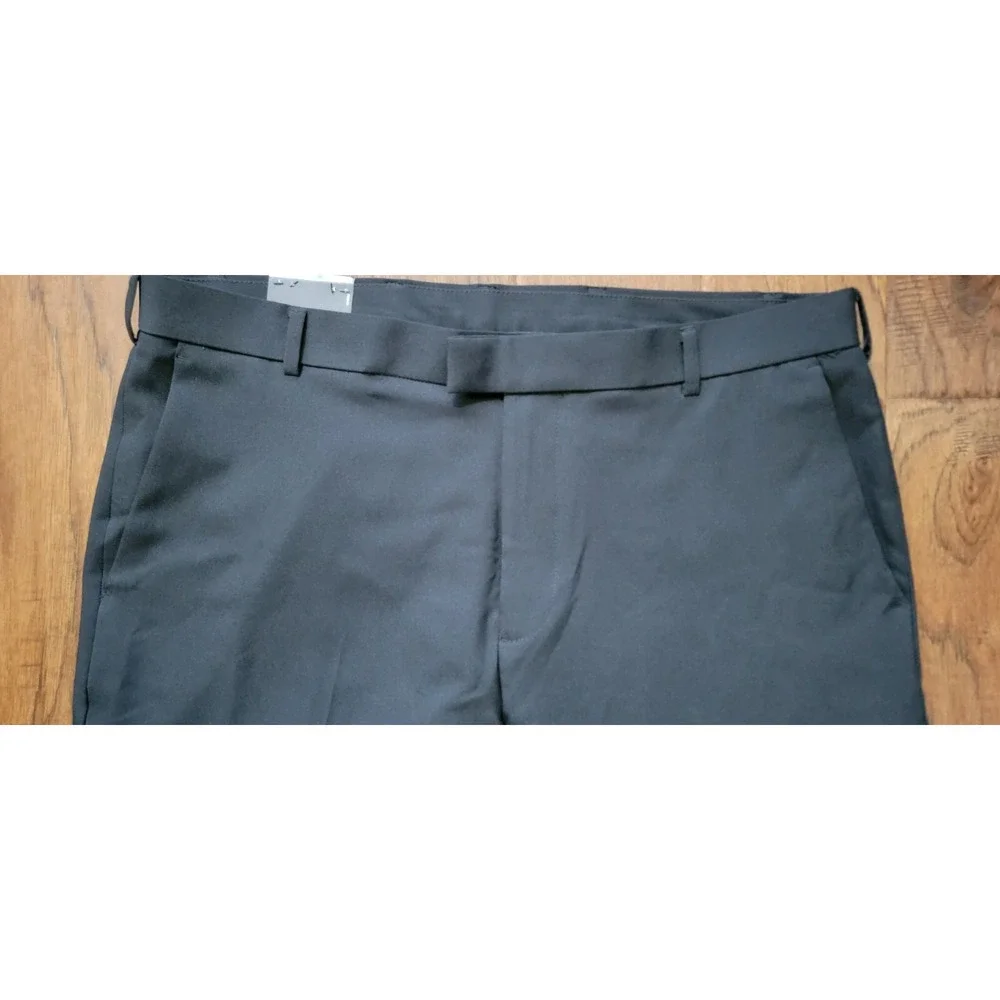 NWT Van Heusen Men's Flex Slim‎ Fit Black Dress Pants 38W X 30L